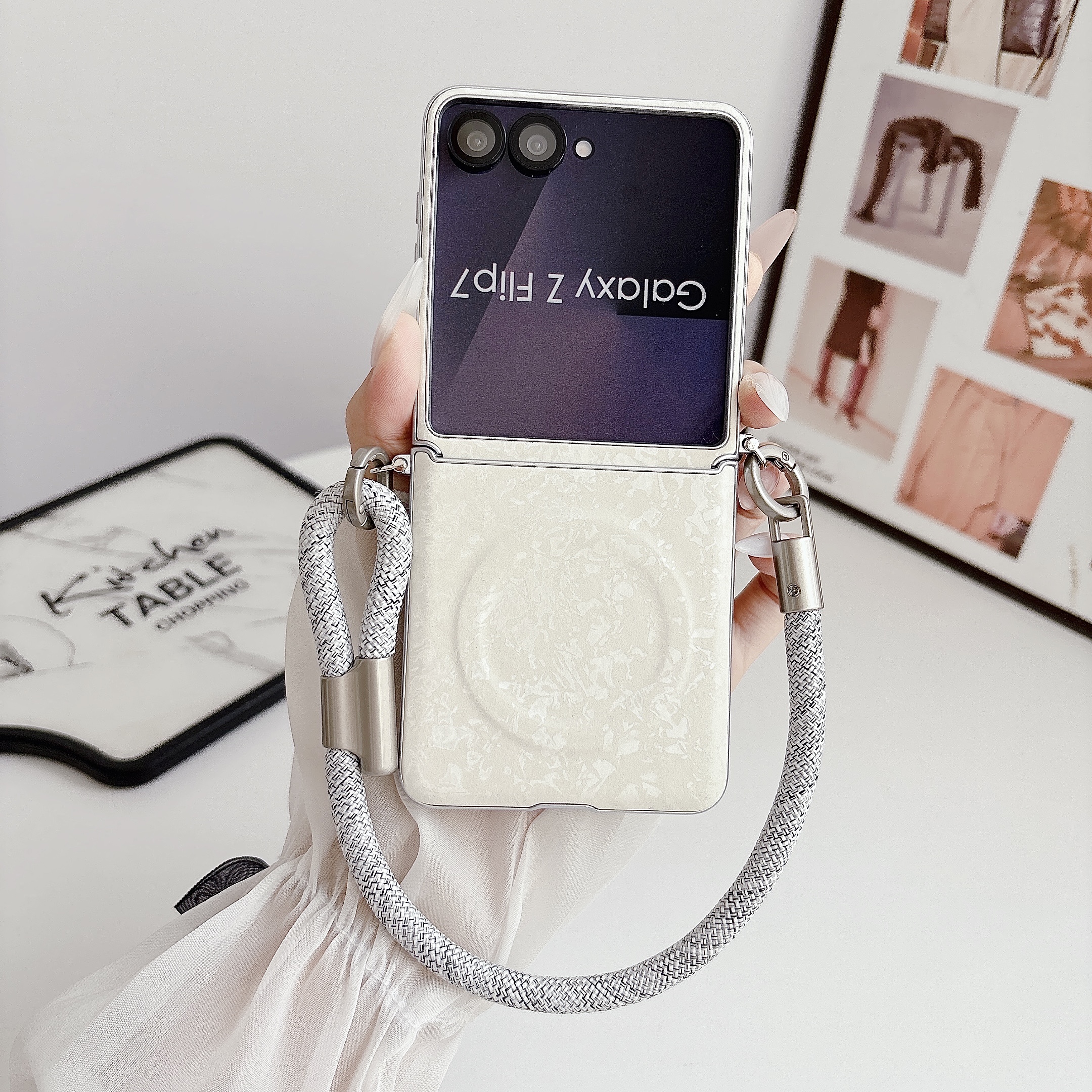 Wrist Strap for Magsafe Hinge  - Flip Leather Case reseña y precio