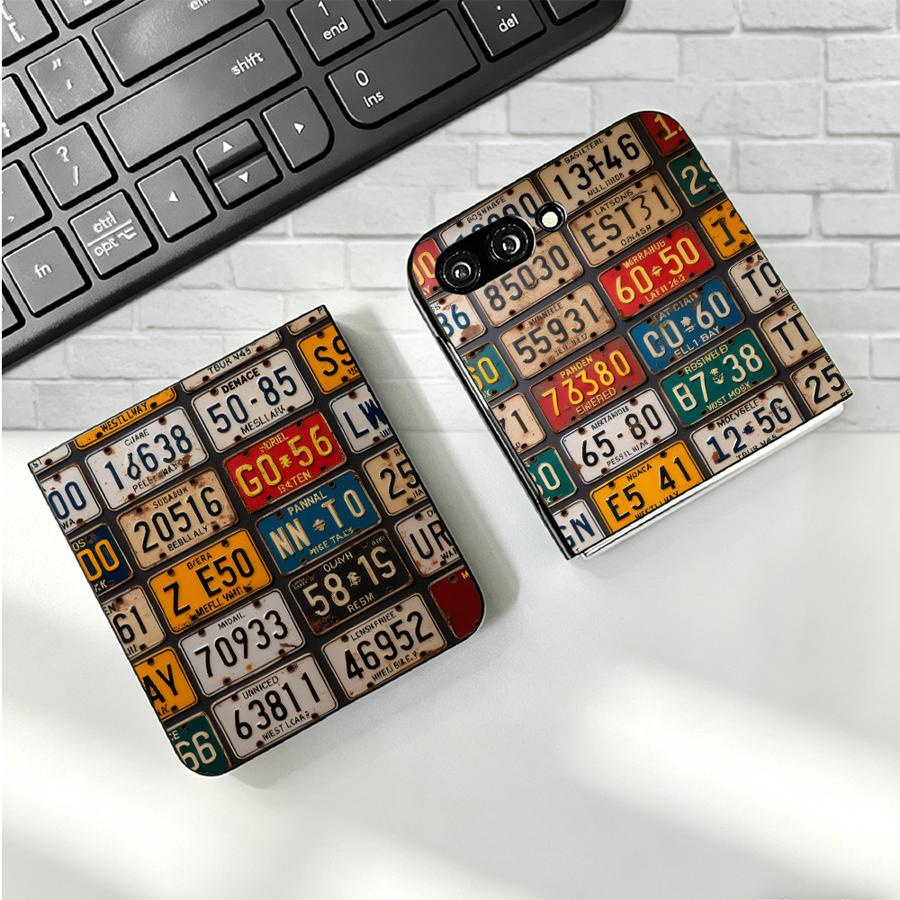 Retro License Plate Phone Cove - Phone Cases Z Flip 7 reseña y precio
