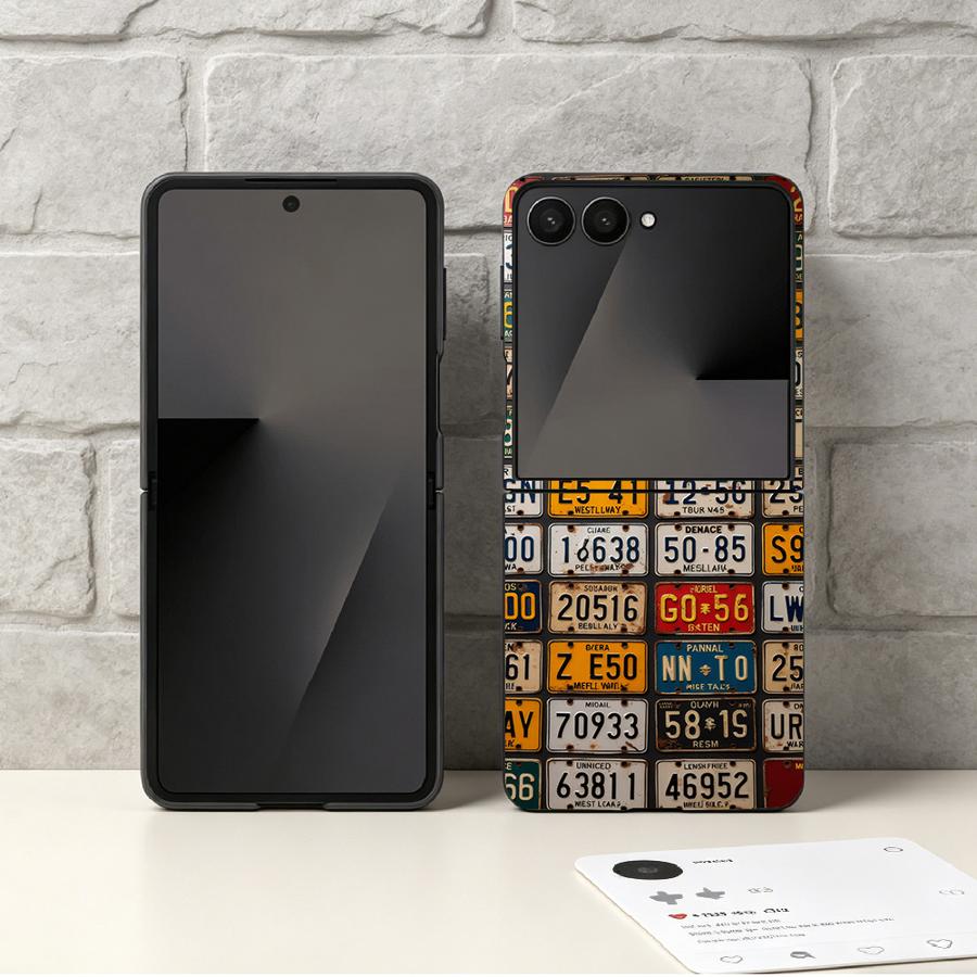Retro License Plate Phone Cove - Phone Cases Z Flip 7 reseña y precio